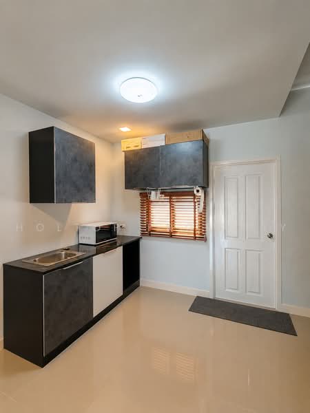 Areeya Como Wongwaen-Ratchaphruek, Nonthaburi, Bang Bua Thong-Suphan Buri Road, Bang Bua Thong, Nonthaburi, 2 Bedrooms, 141 sqm, Single Detached House For Rent, by Holtop Property, 500474836 - DDproperty.com