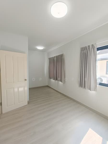 Areeya Como Wongwaen-Ratchaphruek, Nonthaburi, Bang Bua Thong-Suphan Buri Road, Bang Bua Thong, Nonthaburi, 2 Bedrooms, 141 sqm, Single Detached House For Rent, by Holtop Property, 500474836 - DDproperty.com