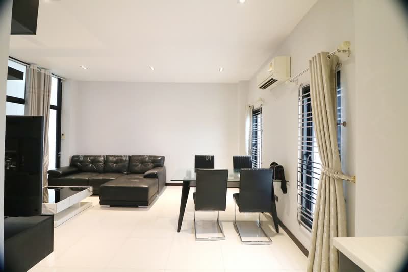 For Sale: Rental Investment 8 Deluxe Rooms Plus Residence Udon Thani, Udon Thani, Ban Luam, Muang Udon Thani, Udon Thani, , 586 sqm, Business For Sale, by วีรภัทรา ดาร์เปอร์, 500474854 - DDproperty.com