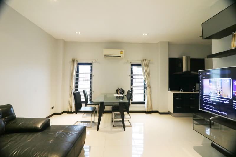 For Sale: Rental Investment 8 Deluxe Rooms Plus Residence Udon Thani, Udon Thani, Ban Luam, Muang Udon Thani, Udon Thani, , 586 sqm, Business For Sale, by วีรภัทรา ดาร์เปอร์, 500474854 - DDproperty.com