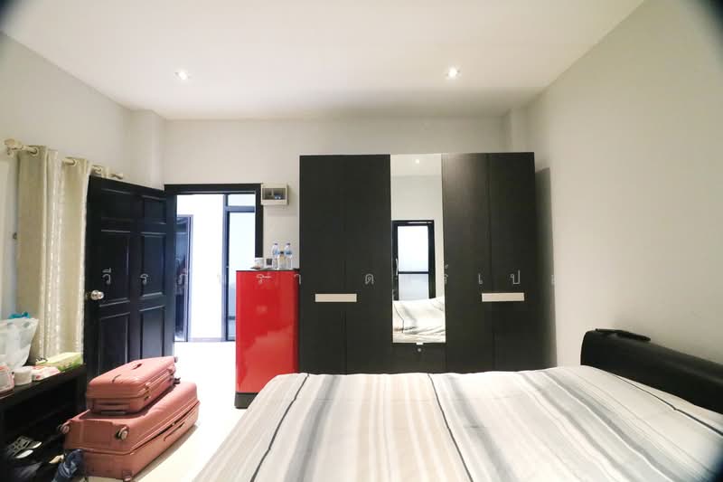 For Sale: Rental Investment 8 Deluxe Rooms Plus Residence Udon Thani, Udon Thani, Ban Luam, Muang Udon Thani, Udon Thani, , 586 sqm, Business For Sale, by วีรภัทรา ดาร์เปอร์, 500474854 - DDproperty.com