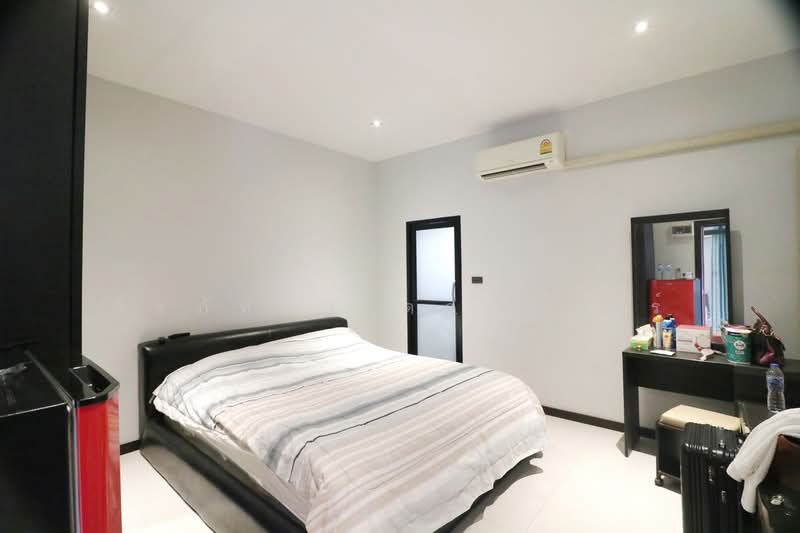 For Sale: Rental Investment 8 Deluxe Rooms Plus Residence Udon Thani, Udon Thani, Ban Luam, Muang Udon Thani, Udon Thani, , 586 sqm, Business For Sale, by วีรภัทรา ดาร์เปอร์, 500474854 - DDproperty.com