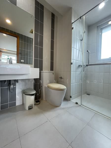Circle Condominium, Bangkok, 1674 Soi Petchaburi 36 Petchaburi Road, Makkasan, Ratchathewi, Bangkok, 2 Bedrooms, 75 sqm, Condo For Rent, by Janyanan (Pang), 500474877 - DDproperty.com