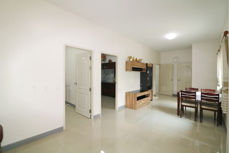 Modern 2-Homes Property For Sale Hin Khon Lam Plai Mat Buriram, Buri Ram, Hin Khon, Lam Plai Mat, Buri Ram, 4 Bedrooms, 130 sqm, Semi-Detached House (Twin House) For Sale, by วีรภัทรา ดาร์เปอร์, 500474881 - DDproperty.com