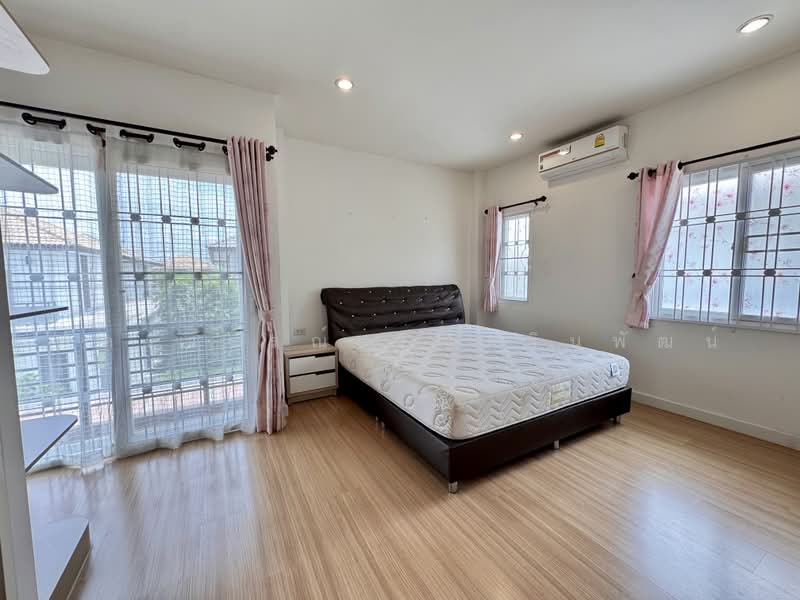 Pattalet, Chon Buri (Pattaya), Bang Lamung, Bang Lamung (Pattaya), Chon Buri (Pattaya), 3 Bedrooms, 180 sqm, Single Detached House For Rent, by ภัครวรรณ์ วุฒิศรินพัฒน์, 500474904 - DDproperty.com