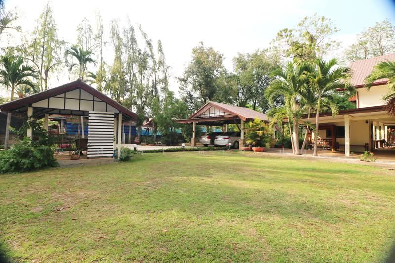 Thai Teak Home for Sale. 4 BRM 5 BTH, 3,932 sq mt Udon Thani, Udon Thani, Nong Na Kham, Muang Udon Thani, Udon Thani, 4 Bedrooms, 232 sqm, Single Detached House For Sale, by วีรภัทรา ดาร์เปอร์, 500474906 - DDproperty.com