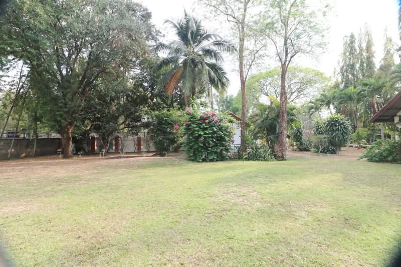 Thai Teak Home for Sale. 4 BRM 5 BTH, 3,932 sq mt Udon Thani, Udon Thani, Nong Na Kham, Muang Udon Thani, Udon Thani, 4 Bedrooms, 232 sqm, Single Detached House For Sale, by วีรภัทรา ดาร์เปอร์, 500474906 - DDproperty.com