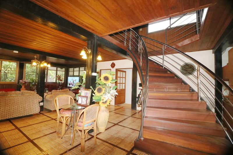 Thai Teak Home for Sale. 4 BRM 5 BTH, 3,932 sq mt Udon Thani, Udon Thani, Nong Na Kham, Muang Udon Thani, Udon Thani, 4 Bedrooms, 232 sqm, Single Detached House For Sale, by วีรภัทรา ดาร์เปอร์, 500474906 - DDproperty.com