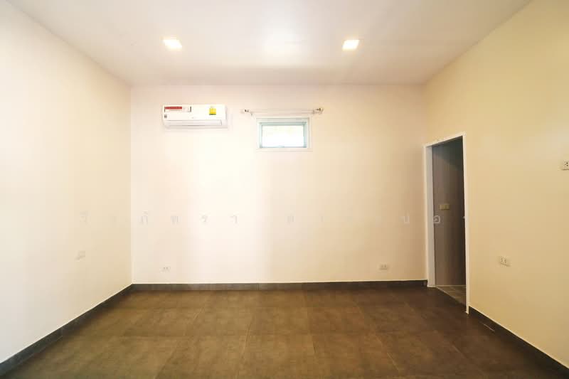 4 Brm, 5 Bth Pool Villa for Sale Udon Thani, Great Family Home, Udon Thani, Chiang Phin, Muang Udon Thani, Udon Thani, 4 Bedrooms, 345 sqm, Single Detached House For Sale, by วีรภัทรา ดาร์เปอร์, 500474919 - DDproperty.com
