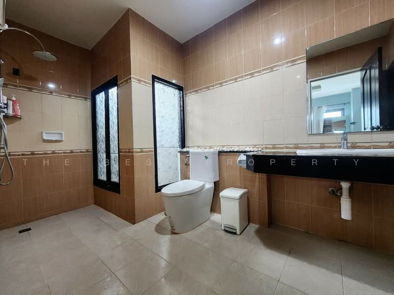 โกลเด้น ปาร์ค ศรีราชา, Chon Buri (Pattaya), Surasak, Si Racha, Chon Buri (Pattaya), 3 Bedrooms, 199 sqm, Single Detached House For Sale, by The Best Property หนุ่ย, 500474926 - DDproperty.com