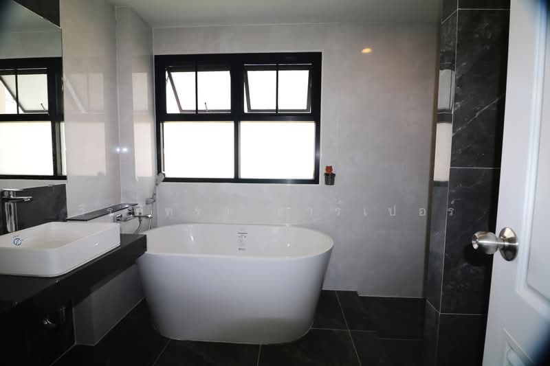 Modern 3–4 Bed Corner Rental House Near UD Town Udon Thani, Udon Thani, Mak Khaeng, Muang Udon Thani, Udon Thani, 3 Bedrooms, 185 sqm, Single Detached House For Rent, by วีรภัทรา ดาร์เปอร์, 500474942 - DDproperty.com