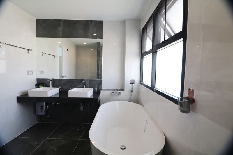 Modern 3–4 Bed Corner Rental House Near UD Town Udon Thani, Udon Thani, Mak Khaeng, Muang Udon Thani, Udon Thani, 3 Bedrooms, 185 sqm, Single Detached House For Rent, by วีรภัทรา ดาร์เปอร์, 500474942 - DDproperty.com