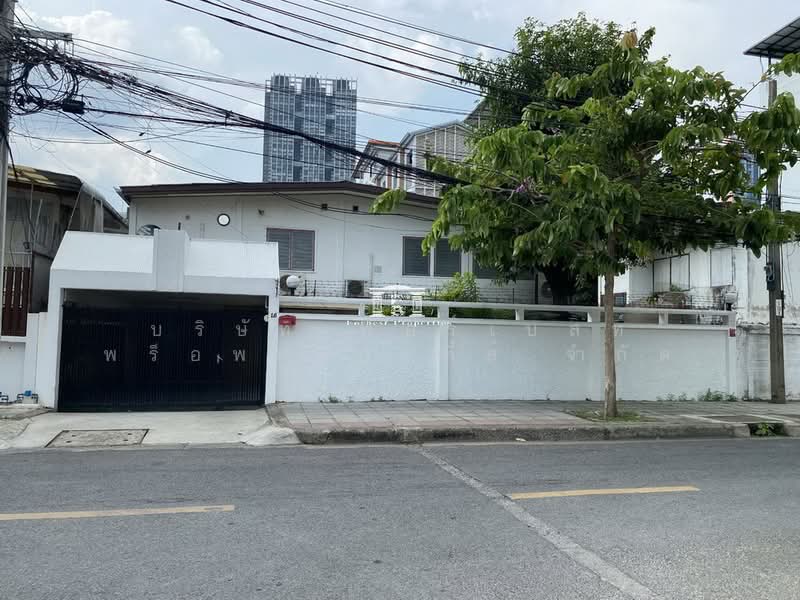 45947 – Rare Item ใจกลางสาทร! ขายบ้านเดี่ยว 63 ตร.ว. ซอยนราธิวาสฯ 15 ใกล้ BTS ช่องนนทรี และคิงเพาเวอ, Bangkok, นราธิวาสราชนครินทร์, Thung Maha Mek, Sathon, Bangkok, 3 Bedrooms, 248 sqm, Single Detached House For Sale, by Forbest Properties Co., Ltd., 500474953 - DDproperty.com