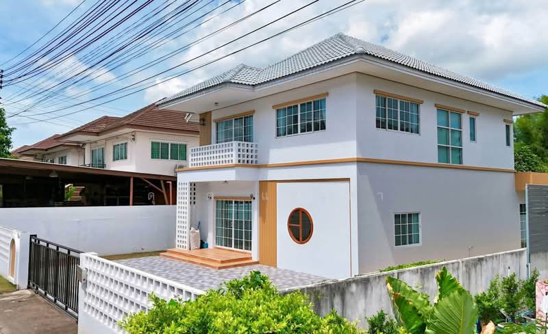 ให้เช่าบ้านเดี่ยวหลังใหญ่ ม.แอทโฮม ซอยหมอย้อย ศรีราชา, Chon Buri (Pattaya), Nong - Kham, Si Racha, Chon Buri (Pattaya), 4 Bedrooms, 300 sqm, Single Detached House For Rent, by Dusit Saengfa, 500474981 - DDproperty.com