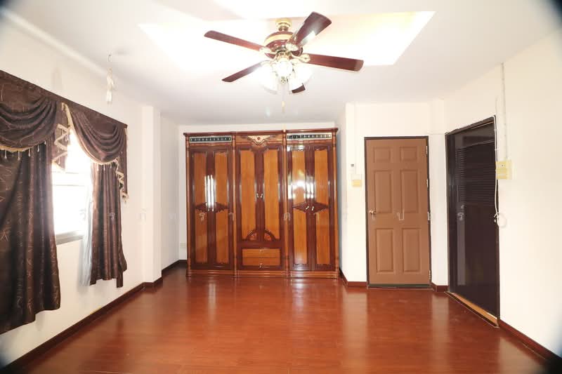 3-Bed House for Sale in Udon Thani, Thailand – 2.49 M THB, Udon Thani, Nong Bua, Muang Udon Thani, Udon Thani, 3 Bedrooms, 102 sqm, Single Detached House For Sale, by วีรภัทรา ดาร์เปอร์, 500474992 - DDproperty.com