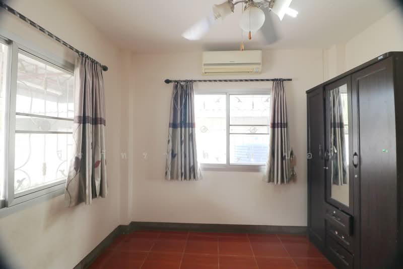 3-Bed House for Sale in Udon Thani, Thailand – 2.49 M THB, Udon Thani, Nong Bua, Muang Udon Thani, Udon Thani, 3 Bedrooms, 102 sqm, Single Detached House For Sale, by วีรภัทรา ดาร์เปอร์, 500474992 - DDproperty.com