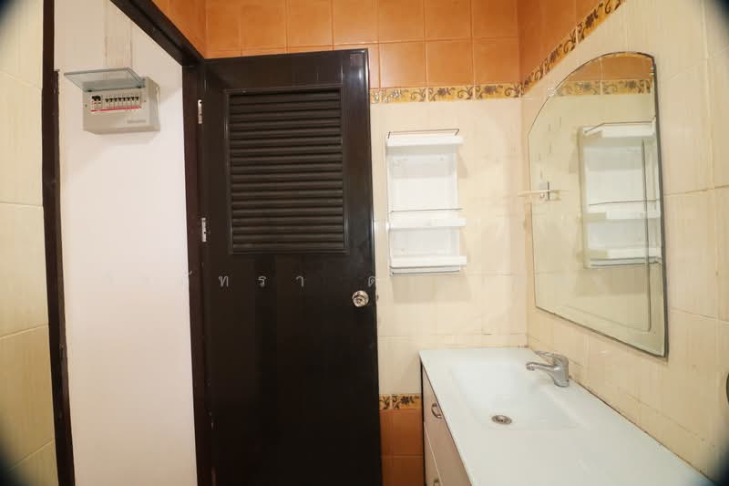 3-Bed House for Sale in Udon Thani, Thailand – 2.49 M THB, Udon Thani, Nong Bua, Muang Udon Thani, Udon Thani, 3 Bedrooms, 102 sqm, Single Detached House For Sale, by วีรภัทรา ดาร์เปอร์, 500474992 - DDproperty.com