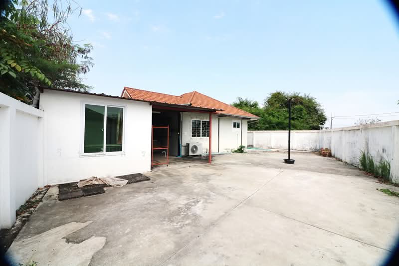 3-Bed House for Sale in Udon Thani, Thailand – 2.49 M THB, Udon Thani, Nong Bua, Muang Udon Thani, Udon Thani, 3 Bedrooms, 102 sqm, Single Detached House For Sale, by วีรภัทรา ดาร์เปอร์, 500474992 - DDproperty.com