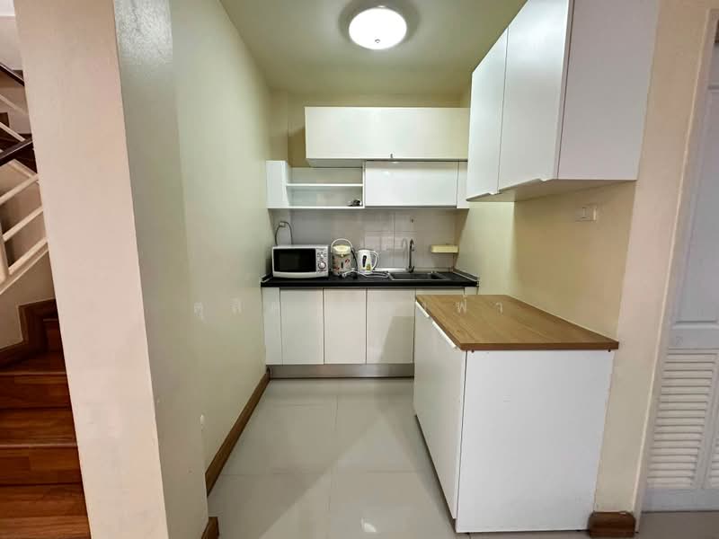 ให้เช่าบ้านแฝด ม.บุษบา สวนเสือ ศรีราชา, Chon Buri (Pattaya), Surasak, Si Racha, Chon Buri (Pattaya), 3 Bedrooms, 100 sqm, Semi-Detached House (Twin House) For Rent, by Dusit Saengfa, 500475002 - DDproperty.com