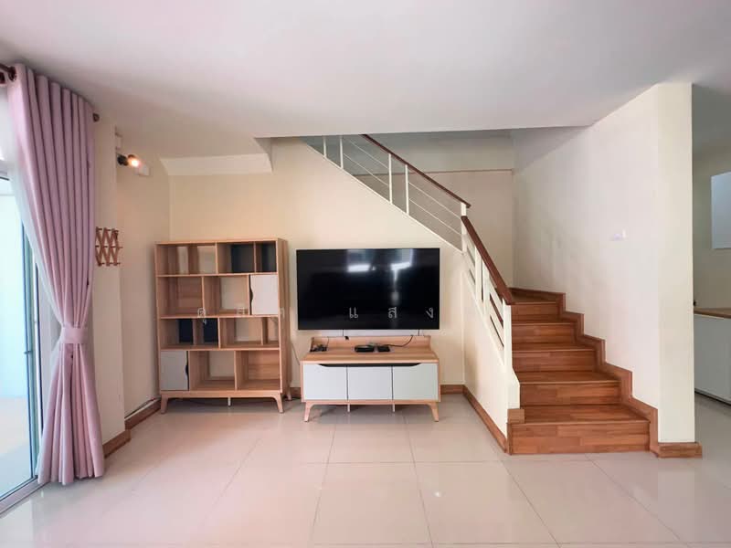 ให้เช่าบ้านแฝด ม.บุษบา สวนเสือ ศรีราชา, ชลบุรี, สุรศักดิ์, ศรีราชา, ชลบุรี, 100 ตร.ม., บ้านแฝด ให้เช่า, โดย ดุสิต แสงฟ้า, 500475002 - DDproperty.com