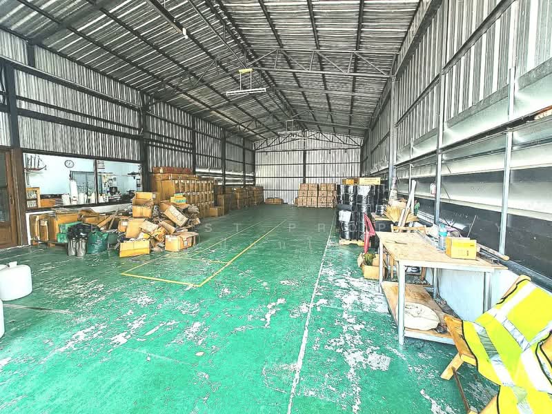 โกดังพร้อมที่ดินศรีราชา ชลบุรี, Chon Buri (Pattaya), Nong - Kham, Si Racha, Chon Buri (Pattaya), , 200 sqm, Warehouse/Factory For Sale, by The Best Property ดิว, 500475006 - DDproperty.com
