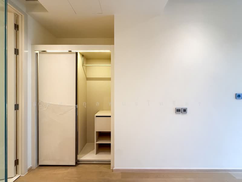 The Strand Thonglor, Bangkok, 36 Soi Sukhumvit 55, Khlong Tan Nua, Watthana, Bangkok, 1 Bedroom, 51 sqm, Condo For Sale, by มนัส กุลพันธ์ไพจิตร, 500475015 - DDproperty.com