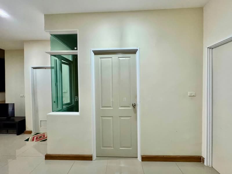 ให้เช่าทาวน์โฮม 4 ห้องนอน ม.โกลเด้นท์ทาวน์ เก้ากิโล ศรีราชา, Chon Buri (Pattaya), Surasak, Si Racha, Chon Buri (Pattaya), 4 Bedrooms, 75 sqm, Townhouse For Rent, by Dusit Saengfa, 500475018 - DDproperty.com