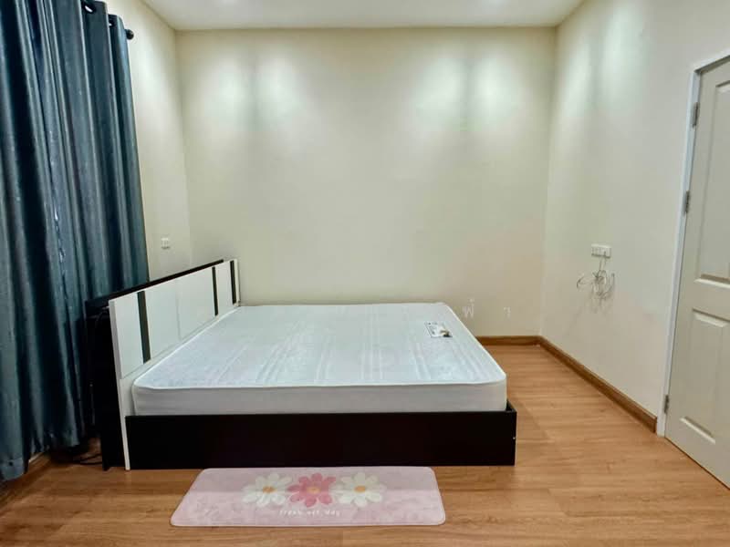 ให้เช่าทาวน์โฮม 4 ห้องนอน ม.โกลเด้นท์ทาวน์ เก้ากิโล ศรีราชา, Chon Buri (Pattaya), Surasak, Si Racha, Chon Buri (Pattaya), 4 Bedrooms, 75 sqm, Townhouse For Rent, by Dusit Saengfa, 500475018 - DDproperty.com