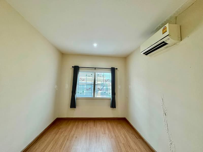 ให้เช่าทาวน์โฮม 4 ห้องนอน ม.โกลเด้นท์ทาวน์ เก้ากิโล ศรีราชา, Chon Buri (Pattaya), Surasak, Si Racha, Chon Buri (Pattaya), 4 Bedrooms, 75 sqm, Townhouse For Rent, by Dusit Saengfa, 500475018 - DDproperty.com