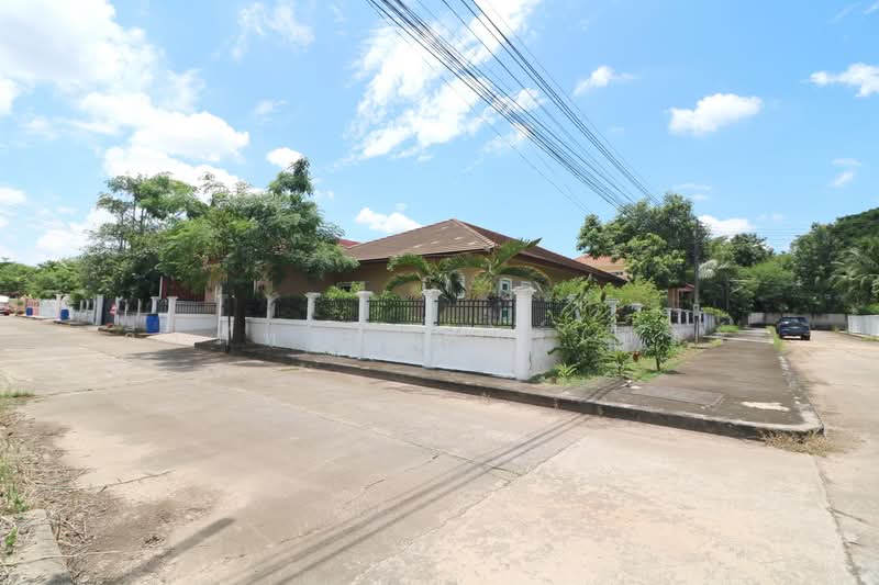 ขายบ้านกว้างขวาง 3 ห้องนอน 2 ห้องน้ำ สำหรับพักผ่อน อุดรธานี ประเทศไทย, อุดรธานี, บ้านจั่น, เมืองอุดรธานี, อุดรธานี, 308 ตร.ม., บ้านเดี่ยว ขาย, โดย วีรภัทรา ดาร์เปอร์, 500475021 - DDproperty.com