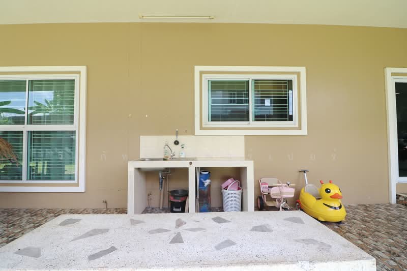 ขายบ้านกว้างขวาง 3 ห้องนอน 2 ห้องน้ำ สำหรับพักผ่อน อุดรธานี ประเทศไทย, อุดรธานี, บ้านจั่น, เมืองอุดรธานี, อุดรธานี, 308 ตร.ม., บ้านเดี่ยว ขาย, โดย วีรภัทรา ดาร์เปอร์, 500475021 - DDproperty.com