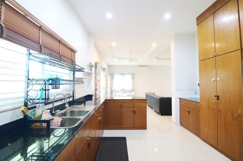ขายบ้านกว้างขวาง 3 ห้องนอน 2 ห้องน้ำ สำหรับพักผ่อน อุดรธานี ประเทศไทย, อุดรธานี, บ้านจั่น, เมืองอุดรธานี, อุดรธานี, 308 ตร.ม., บ้านเดี่ยว ขาย, โดย วีรภัทรา ดาร์เปอร์, 500475021 - DDproperty.com