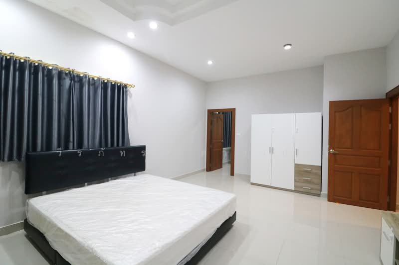 ขายบ้านกว้างขวาง 3 ห้องนอน 2 ห้องน้ำ สำหรับพักผ่อน อุดรธานี ประเทศไทย, อุดรธานี, บ้านจั่น, เมืองอุดรธานี, อุดรธานี, 308 ตร.ม., บ้านเดี่ยว ขาย, โดย วีรภัทรา ดาร์เปอร์, 500475021 - DDproperty.com