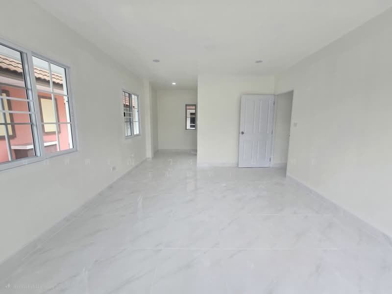 Garden Villa Rangsit - Klong 3, Pathum Thani, Soi Village Garden Villa 1, Lat Sawai, Lam Luk Ka, Pathum Thani, 3 Bedrooms, 200 sqm, Single Detached House For Sale, by นภัสศรณ์ วงศ์สินไทยกร (นันท์), 500475026 - DDproperty.com