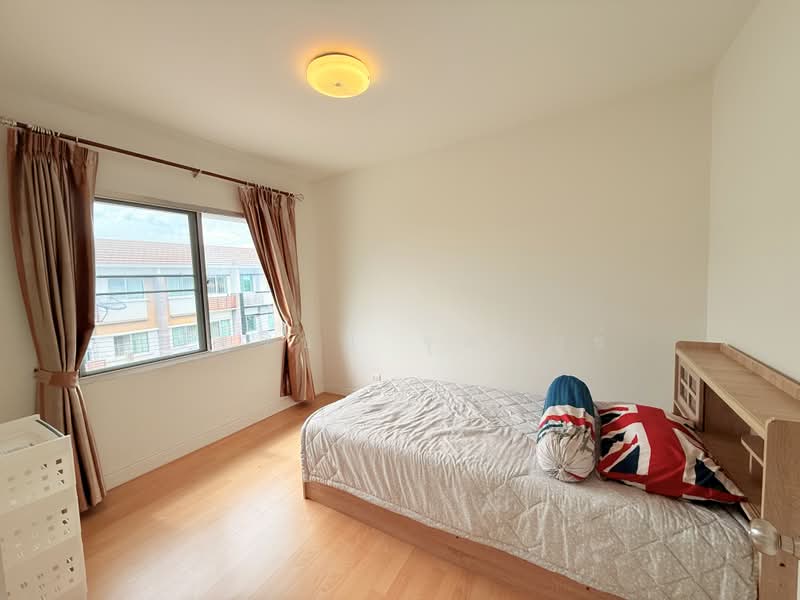 Townplus On Nut, Bangkok, On Nut - Ladkrabang Road, Lat Krabang, Lat Krabang, Bangkok, 3 Bedrooms, 157 sqm, Townhouse For Rent, by ณัฐวิชย์ จุลพันธ์, 500475055 - DDproperty.com