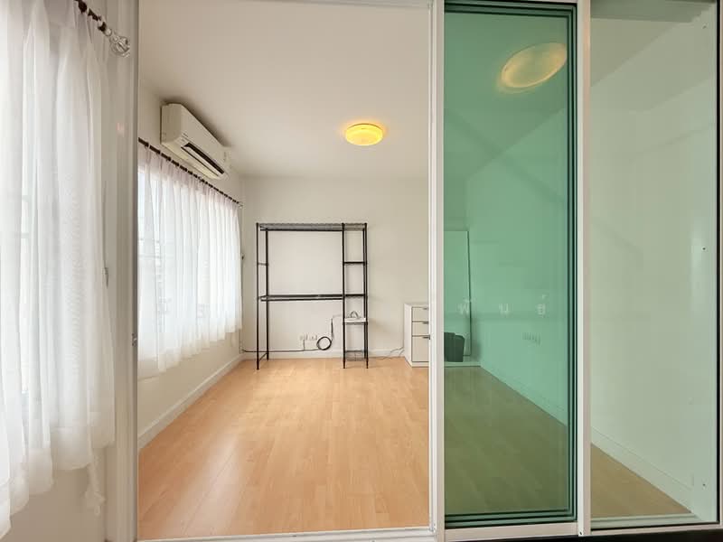 Townplus On Nut, Bangkok, On Nut - Ladkrabang Road, Lat Krabang, Lat Krabang, Bangkok, 3 Bedrooms, 157 sqm, Townhouse For Rent, by ณัฐวิชย์ จุลพันธ์, 500475055 - DDproperty.com