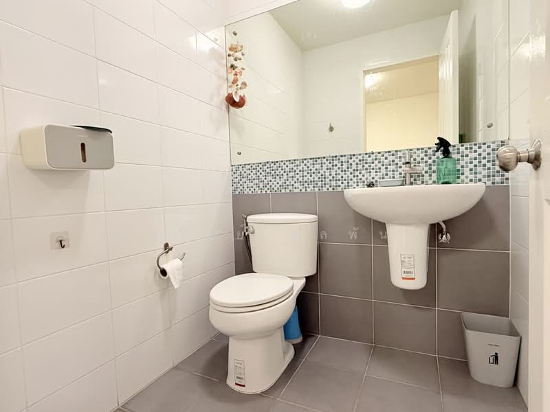 Townplus On Nut, Bangkok, On Nut - Ladkrabang Road, Lat Krabang, Lat Krabang, Bangkok, 3 Bedrooms, 157 sqm, Townhouse For Rent, by ณัฐวิชย์ จุลพันธ์, 500475055 - DDproperty.com