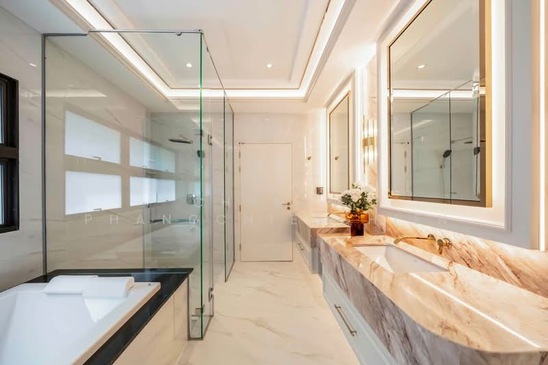 Grand Bangkok Boulevard Rama 9-Krungthepkreetha, Bangkok, Srinakarin-Romklao Road, Saphan Sung, Bangkok, 5 Bedrooms, 593 sqm, Single Detached House For Sale, by Chanon Phangchienghien, 500475067 - DDproperty.com