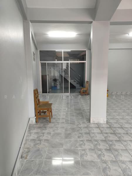 Two-story townhouse with rooftop for rent, located in Zone 8. 25 square meters, 3 bedrooms, Songkhla, Hat-Yai, Hat Yai, Songkhla, 3 Bedrooms, 60 sqm, Townhouse For Rent, by Rachen Nopsuwan, 500475130 - DDproperty.com