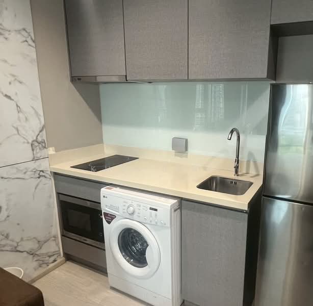Rhythm Sukhumvit 36-38, Bangkok, 55 Soi Sukhumvit 36, Sukhumvit Road, Phra Kanong, Khlong Toei, Bangkok, 1 Bedroom, 28 sqm, Condo For Rent, by Khun Bank, 500475140 - DDproperty.com