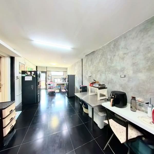 Pruklada Bangna, Samut Prakan, Bangna-Trad Rd., Bang Bo, Samut Prakan, 3 Bedrooms, 180 sqm, Single Detached House For Sale, by Rinrada Saelee, 500475147 - DDproperty.com