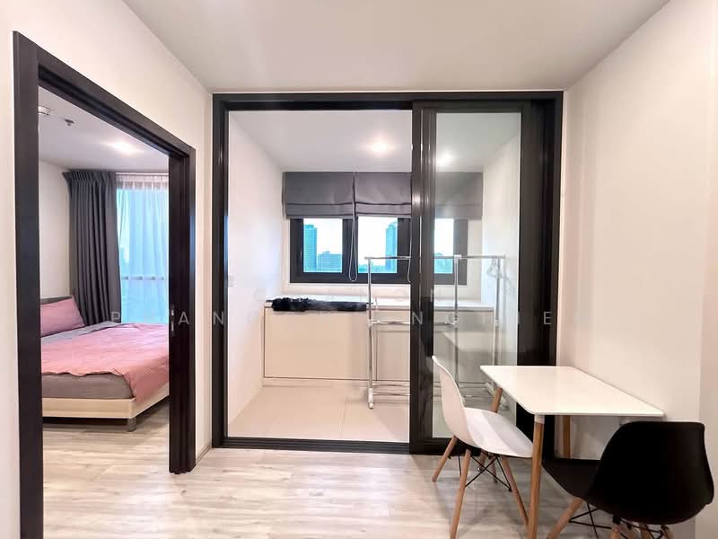 XT Huaikhwang, Bangkok, 244 Ratchadaphisek Road, Huai Khwang, Bangkok, 1 Bedroom, 35 sqm, Condo For Rent, by Chanon Phangchienghien, 500475182 - DDproperty.com