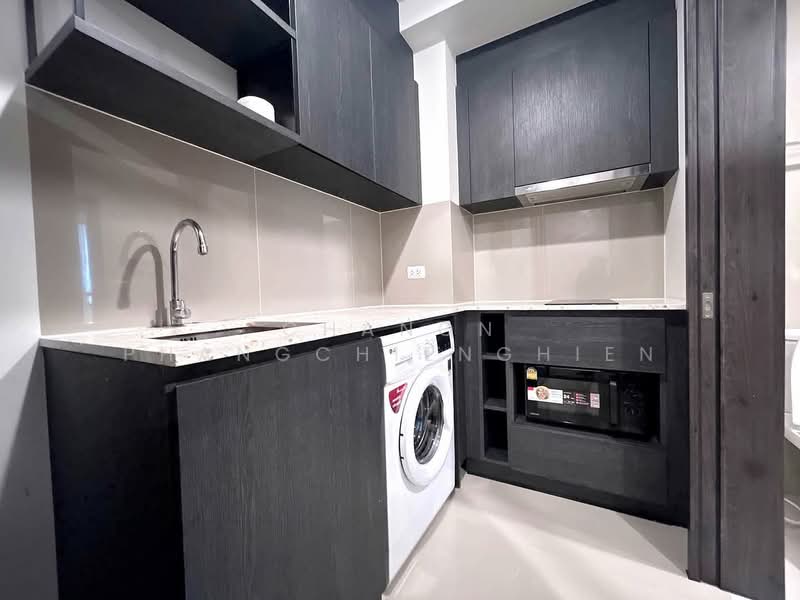 XT Huaikhwang, Bangkok, 244 Ratchadaphisek Road, Huai Khwang, Bangkok, 1 Bedroom, 35 sqm, Condo For Rent, by Chanon Phangchienghien, 500475182 - DDproperty.com