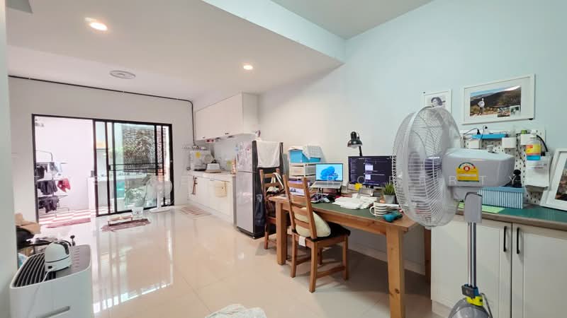 The Colors Premium Bangna-Wongwaen, Samut Prakan, Bangphli Yai, Bang Plee, Samut Prakan, 3 Bedrooms, 120 sqm, Townhouse For Sale, by The Best Property แจนนี่, 500475192 - DDproperty.com