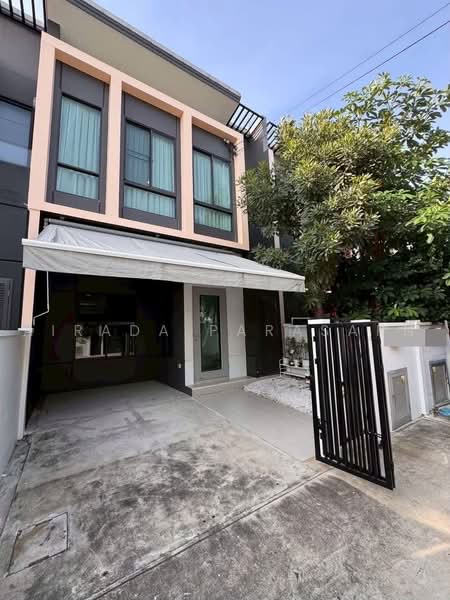 Pleno Sukhumvit-Bangna : ทาวน์โฮม พลีโน่ สุขุมวิท-บางนา, สมุทรปราการ, ถนนบัวนครินทร์, บางแก้ว, บางพลี, สมุทรปราการ, 107 ตร.ม., ทาวน์เฮ้าส์ ให้เช่า, โดย Airada Parasarn, 500475273 - DDproperty.com