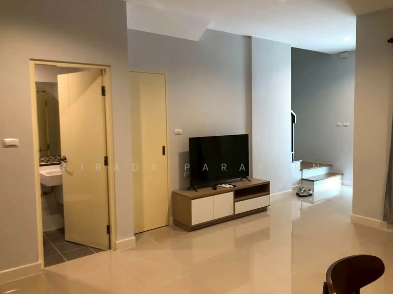 Pleno Sukhumvit-Bangna : ทาวน์โฮม พลีโน่ สุขุมวิท-บางนา, สมุทรปราการ, ถนนบัวนครินทร์, บางแก้ว, บางพลี, สมุทรปราการ, 107 ตร.ม., ทาวน์เฮ้าส์ ให้เช่า, โดย Airada Parasarn, 500475273 - DDproperty.com
