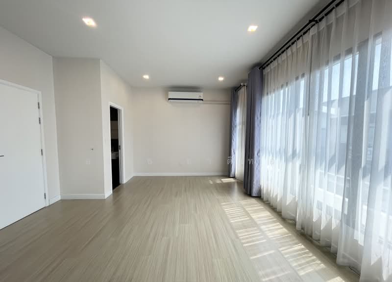 Plex Bangna, Samut Prakan, 90/239 Burapha Withi Expressway, Bang Kaeo, Bang Plee, Samut Prakan, 3 Bedrooms, 190 sqm, Townhouse For Rent, by อรนุช ชาติทอง, 500475295 - DDproperty.com