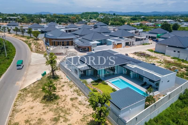 La Felice Villa Hua Hin, Prachuap Khiri Khan, Soi Hua Na 21, Thap Tai, Hua Hin, Prachuap Khiri Khan, 4 Bedrooms, 583 sqm, Single Detached House For Sale, by Mark Puttkammer, 500475321 - DDproperty.com