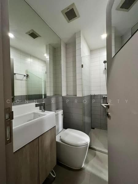 IDEO MOBI Sukhumvit 81, Bangkok, 2097 Sukhumvit Road, Bang Chak, Phra Khanong, Bangkok, 1 Bedroom, 43 sqm, Condo For Rent, by Connex Property, 500475342 - DDproperty.com