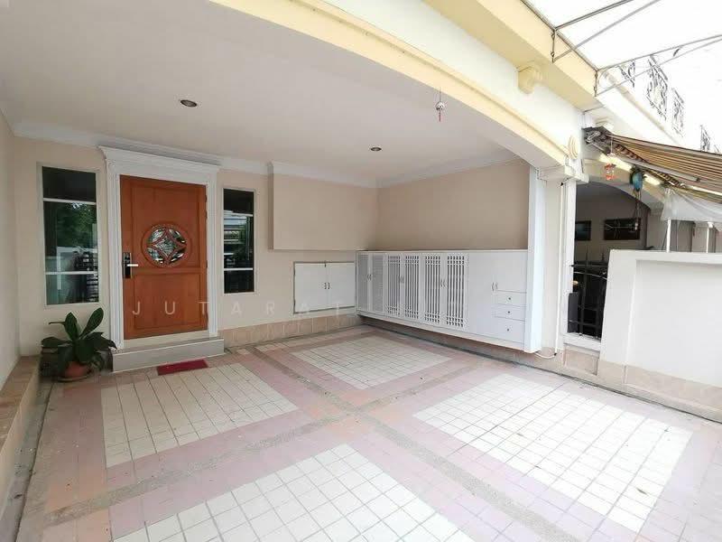 Baan Klang Krung Grande Vienna Rama 3, Bangkok, Rama 3 Road, Bang Pong Pang, Yan Nawa, Bangkok, 3 Bedrooms, 250 sqm, Townhouse For Rent, by Jutarat Jitmun, 500475345 - DDproperty.com